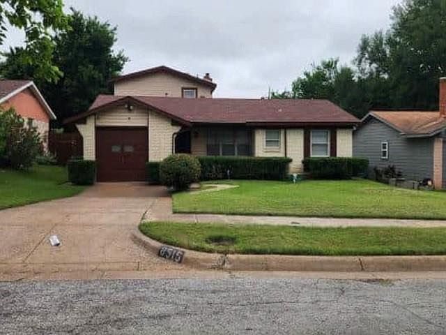 1st image of 8515 Foxwood Ln