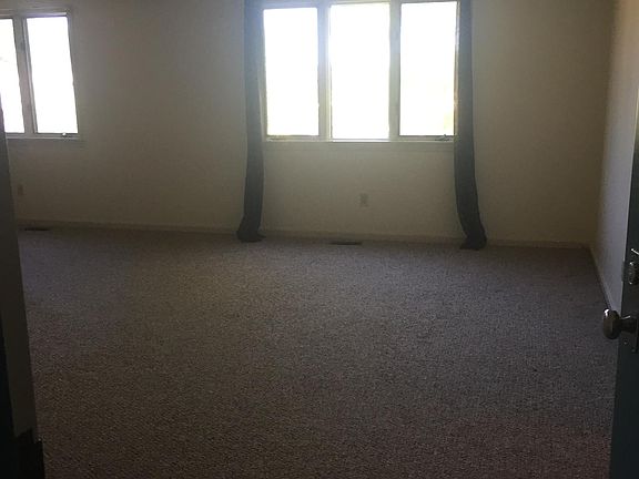 2nd image of 1005 Peninsula Dr