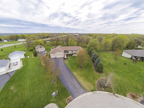 2nd image of 26296 Busch Dr