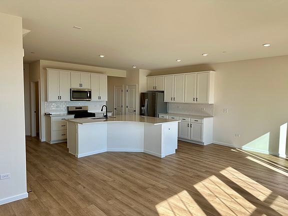 3rd image of 5951 Hawkweed Dr #5951