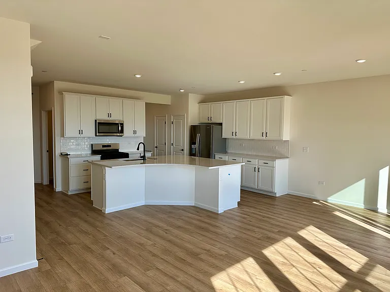 5951 Hawkweed Dr #5951 — Photo 3
