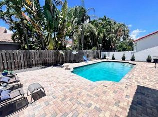 10357 Buena Ventura Dr, Boca Raton, FL 33498