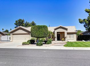 6820 W Columbine Dr, Peoria, AZ 85381