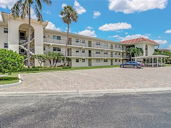 3rd image of 49 High Point Cir S APT 102
