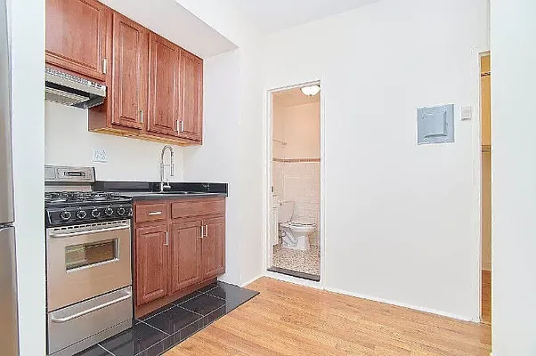 Rented by Living New York | media 8