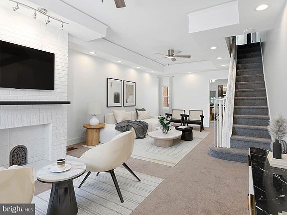3rd image of 2815 Orthodox St