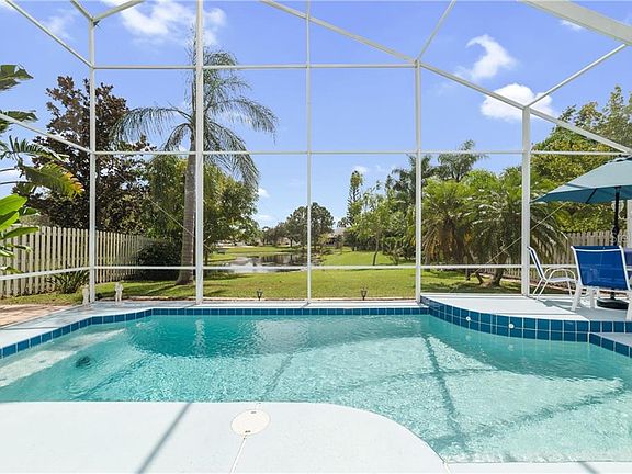3rd image of 2720 Stone Oak Dr