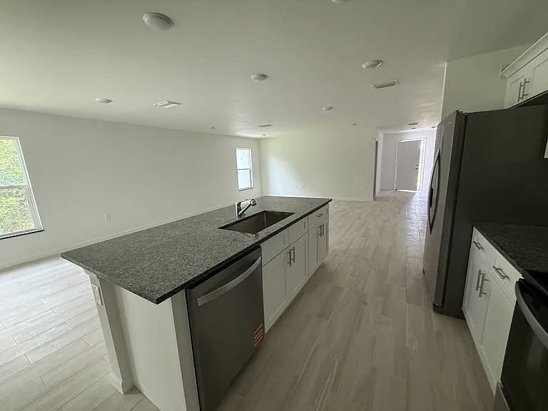 2643 Orchard Cir — Photo 3