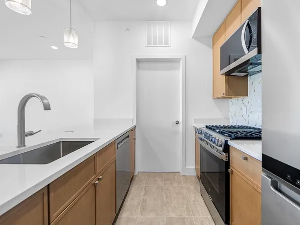 135 44th Street image 10 of 39