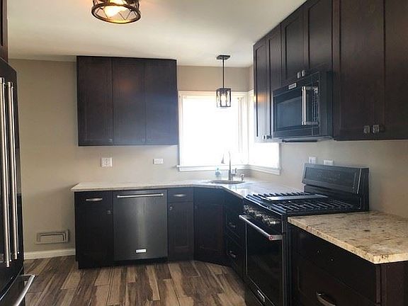 3rd image of 1476 S 6th Ave