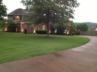2205 Oakleaf Ct, Franklin, TN 37064