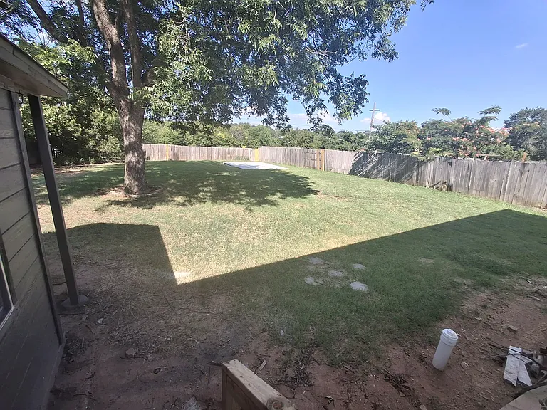 2253 NW 40th St #1 — Photo 13