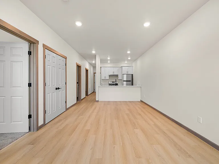 146 Prince Ave — Photo 11
