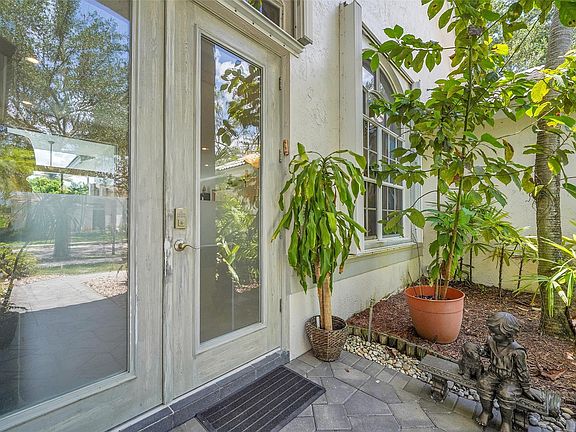 5th image of 3039 Lakewood Drive