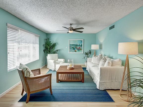 3rd image of 5212 E Crocus Dr