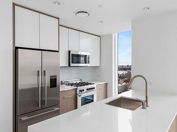 3rd image of 242 W 53rd St APT 29A