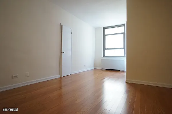 Rented by Citi Habitats | media 9