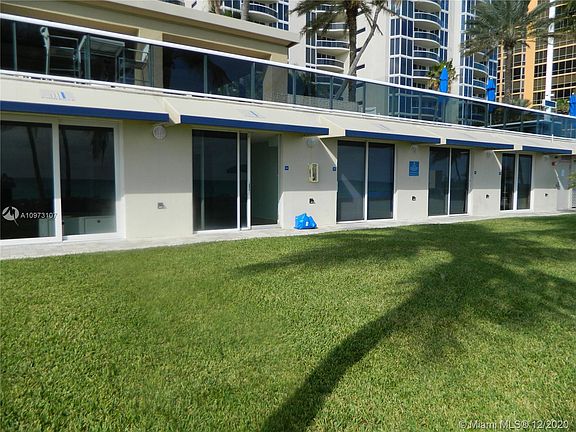 3rd image of 17555 Collins Beach Cabana #4