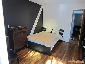 Rented by aptsandlofts.com