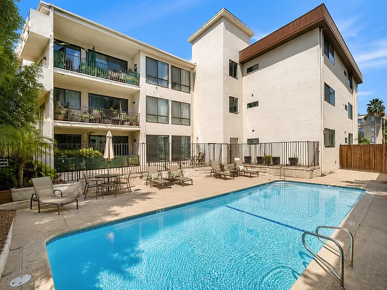 2175 S Beverly Glen Blvd #406 — Photo 27