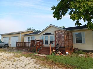 3869 Ziegler Rd, Loogootee, IN 47553