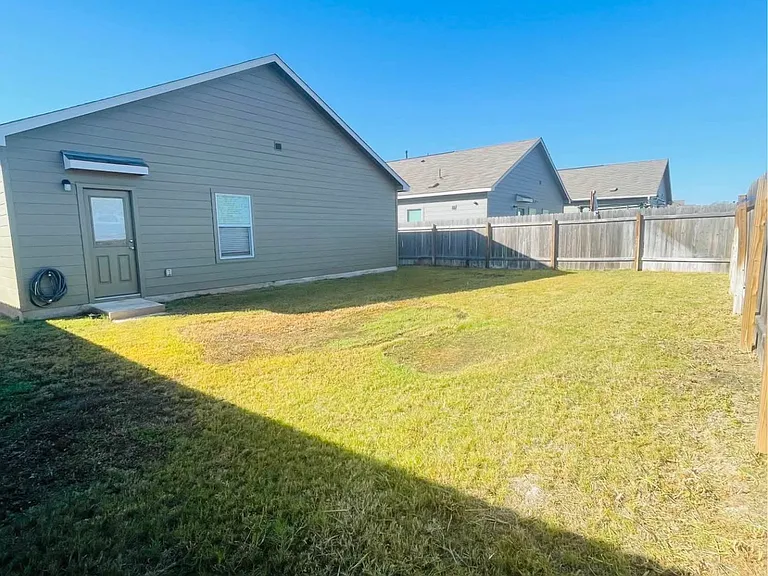 13806 Tordillo Dr — Photo 2
