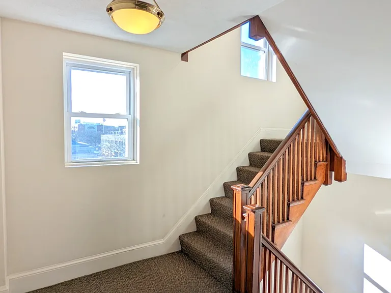 402 Highland Ave #20 — Photo 18