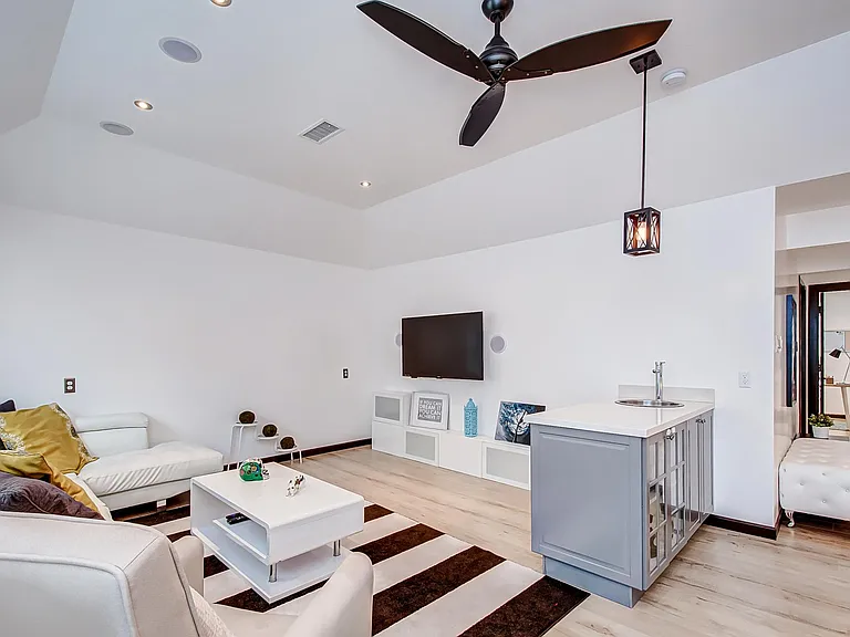 3543 Ashfield Dr — Photo 41