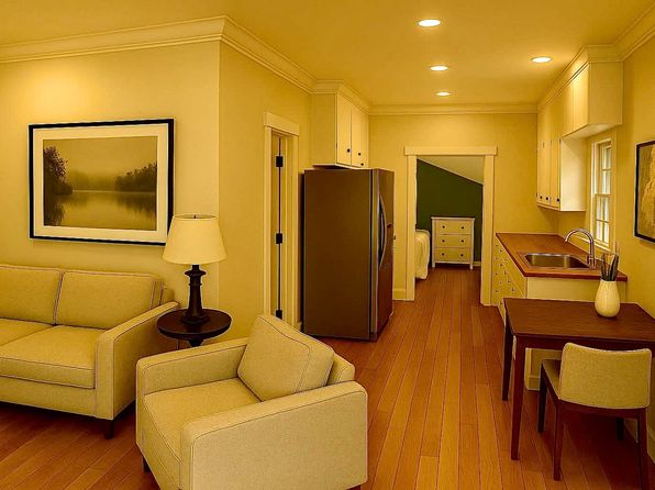 2301 W Franklin St APT C