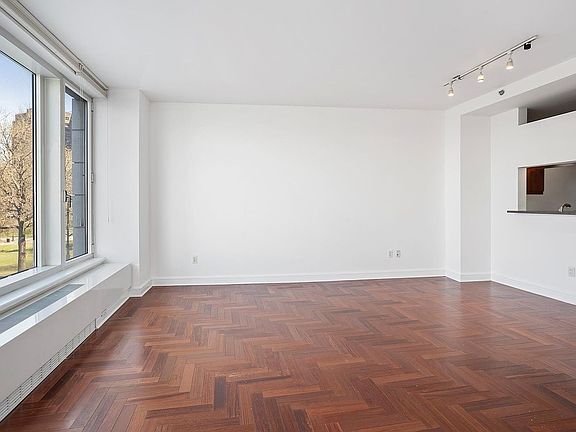 3rd image of 240 Riverside Blvd APT 3C