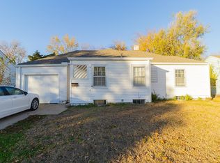 2116 E Mesita Dr, Wichita, KS 67211