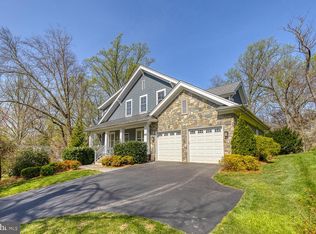 3032 Hazelton St, Falls Church, VA 22044