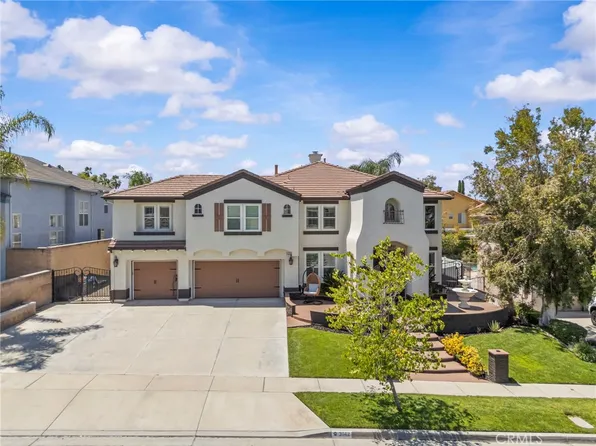 3142 Pinehurst Dr, Corona, CA 92881