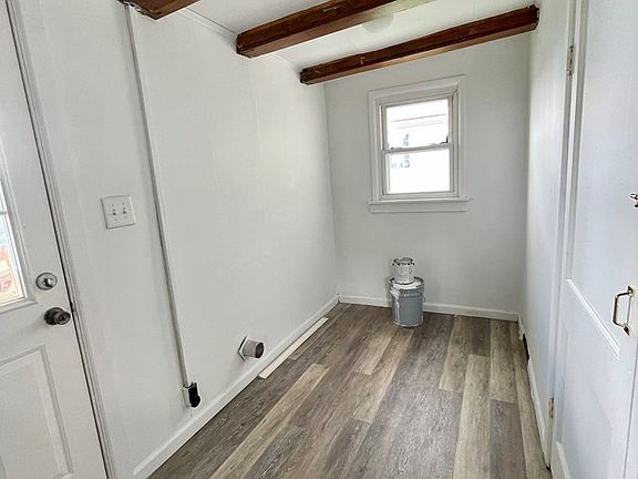 5th image of 2106 Sommer St