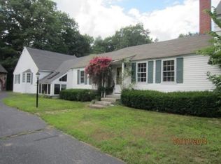 26 Old Mont Vernon Rd, Amherst, NH 03031