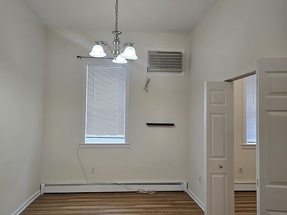 4th image of 20-17 Steinway St #2A