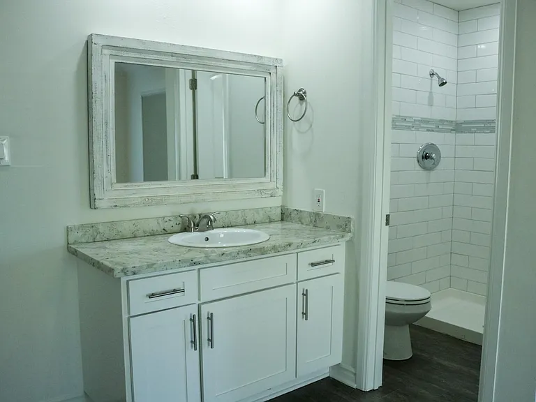 Devington Apartments — Photo 14