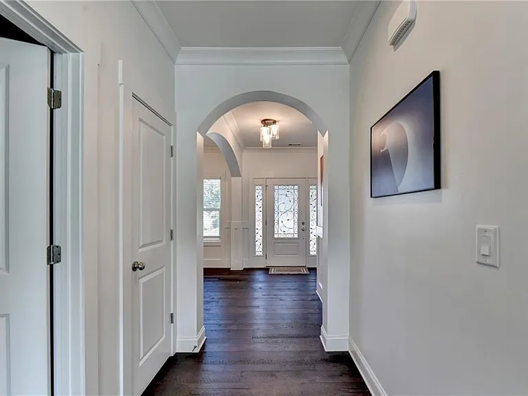 45 Sudderth St — Photo 7