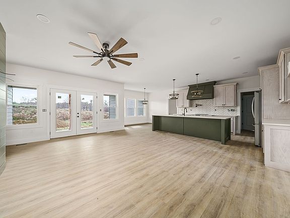 4th image of 6584 Thomas Twin Oak Rd