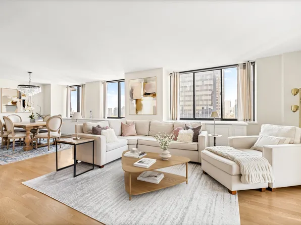 250 East 40th Street image 1 of 17