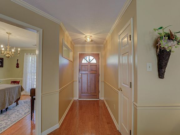 5th image of 8241 Red Creek Dr