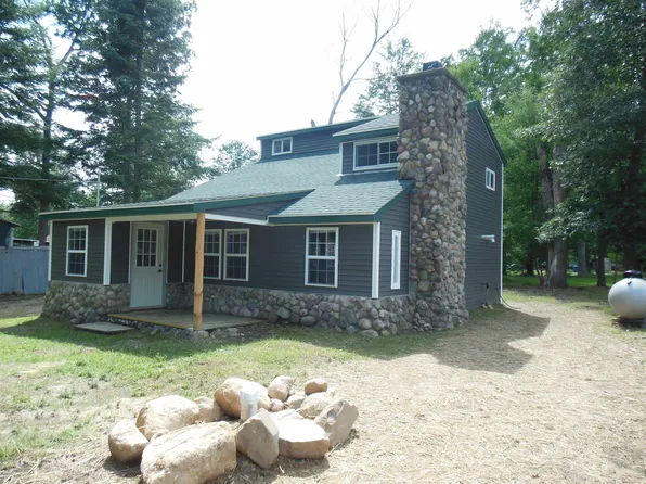 2661 Jean St, Harrison, MI 48625