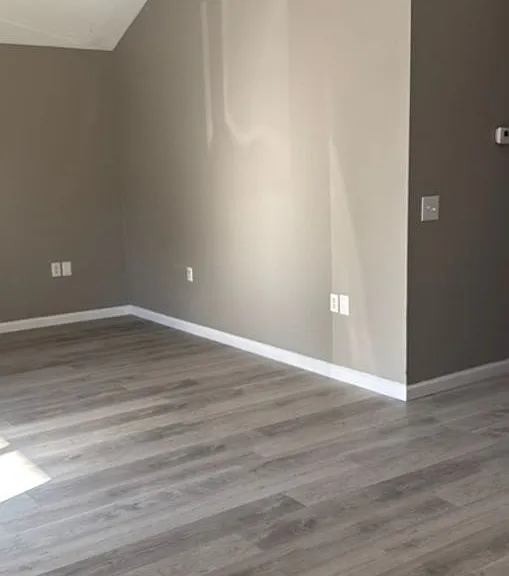 107 Hardwood Rd — Photo 3