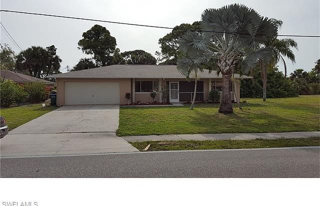 1st image of 527 SE 24th Ave