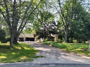 5422 Cooper Rd, Leslie, MI 49251