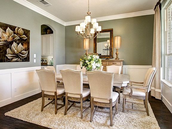 Formal Dining