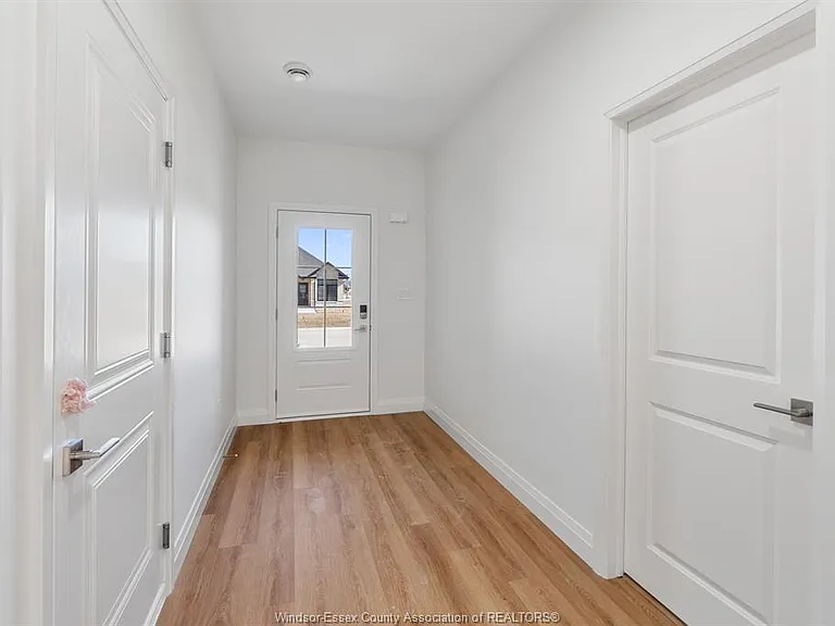 715 Elliot Point Rd #A — Photo 5
