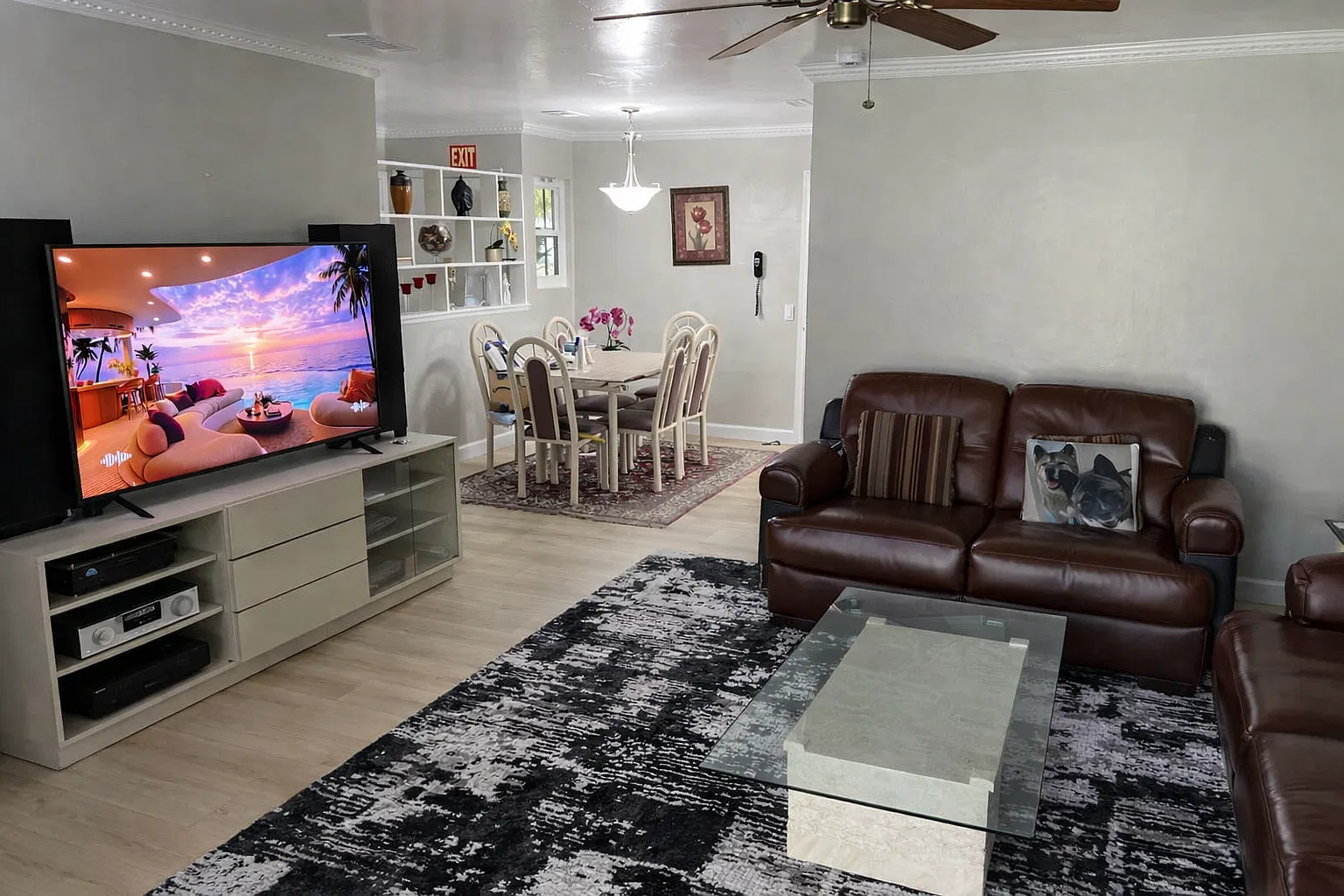 4 bed, 1236 sqft, $2,400 — Photo 1