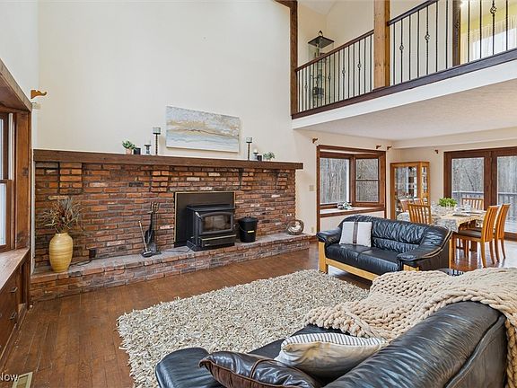 3rd image of 11211 Winding Brook Ln