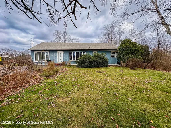 1030 Morgan Hwy, Clarks Summit, PA 18411